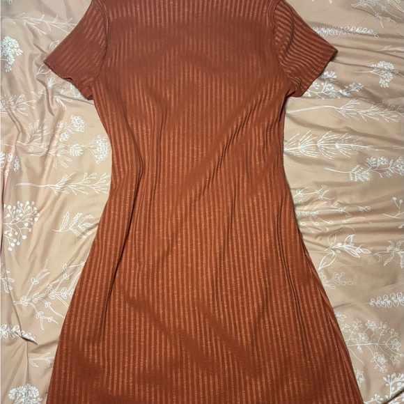 Rust Orange Ribbed Dress - Picture 2 of 2